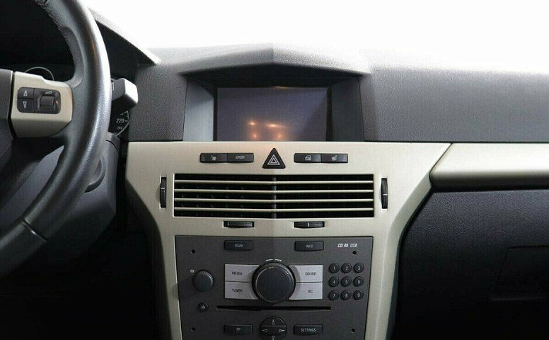 Opel Astra 1.8 Автомат
