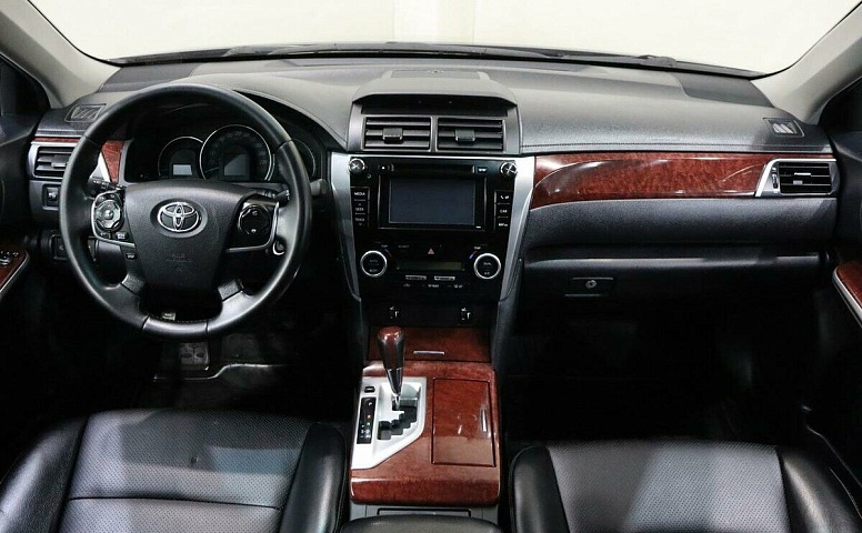 Toyota Camry VII (XV50)