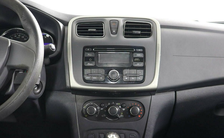 Renault Logan II