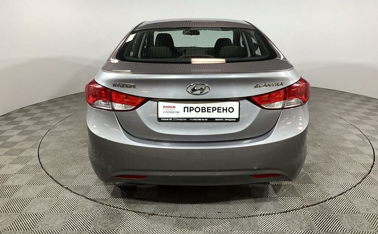 Hyundai Elantra 1.6 МКПП
