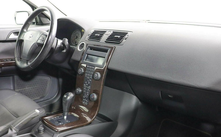 Volvo S40 II