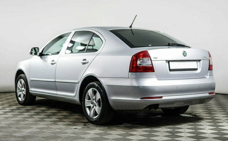 Skoda Octavia 1.8 Робот