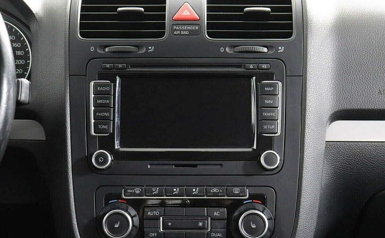 Volkswagen Jetta V