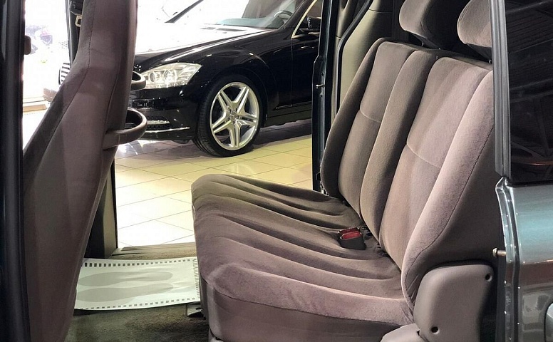 Chrysler Town & Country IV