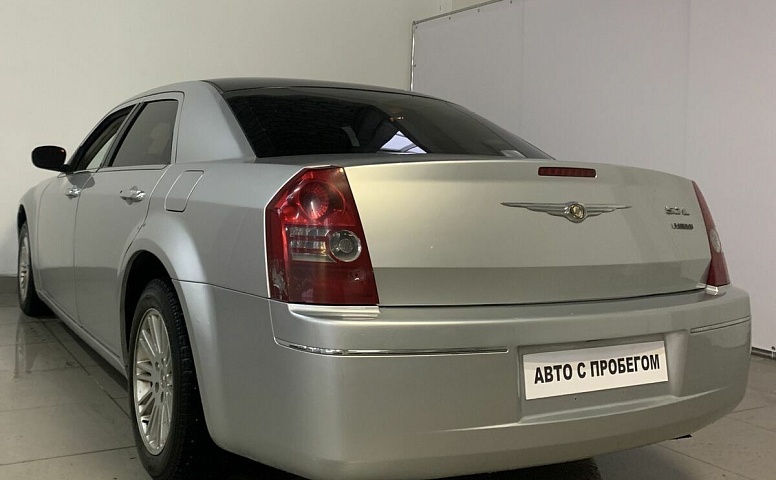 Chrysler 300C 2.7 AT (193 л.с.)