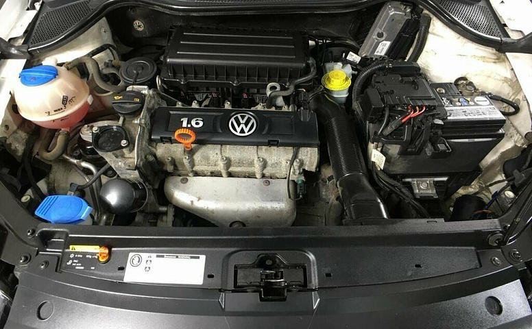 Volkswagen polo v