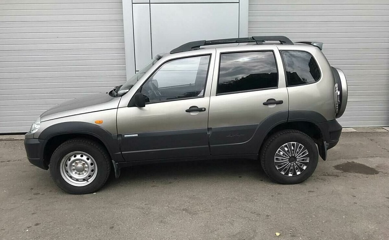 Chevrolet NIVA 1.7 MT (80 л.с.) 4WD