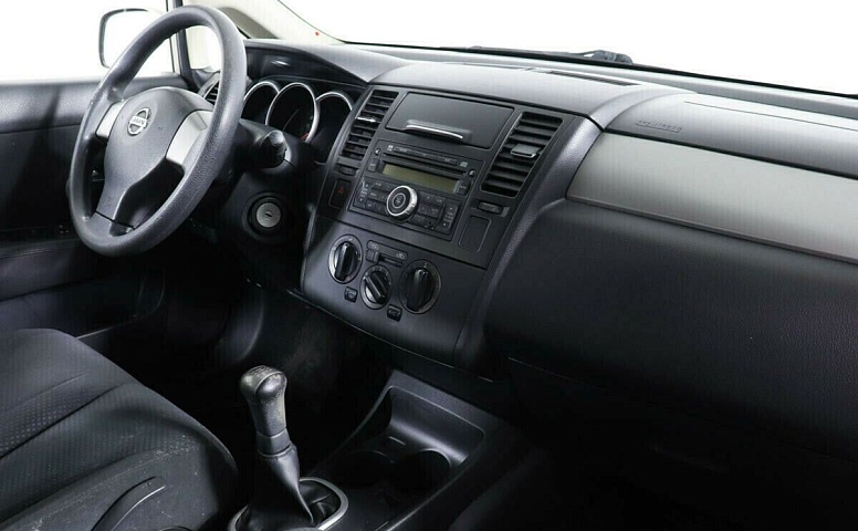 Nissan Tiida I Рестайлинг