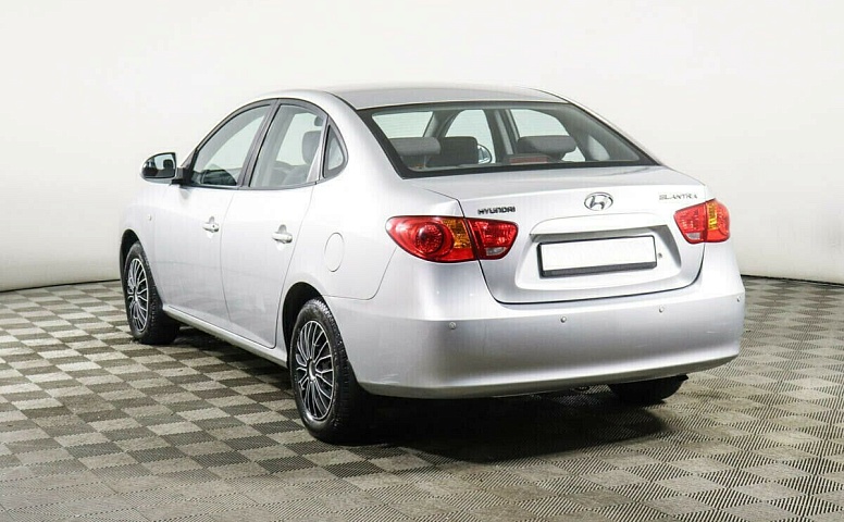Hyundai Elantra IV (HD)