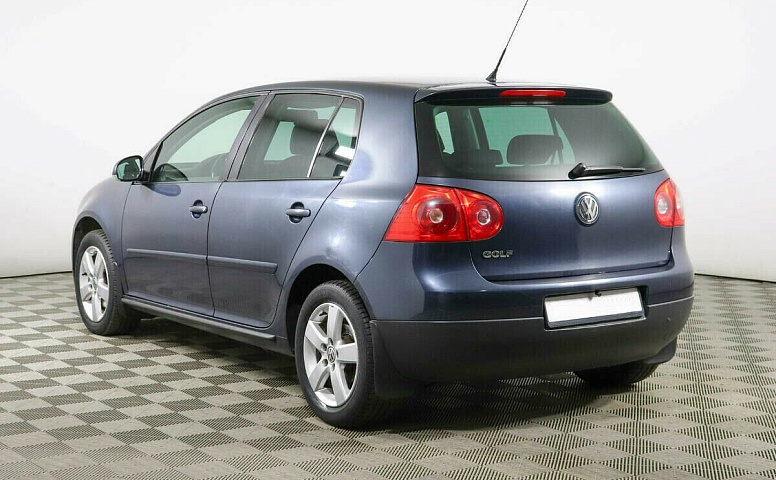 Volkswagen Golf VI