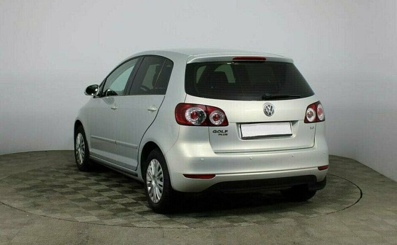 Volkswagen Golf Plus 1.6 Робот
