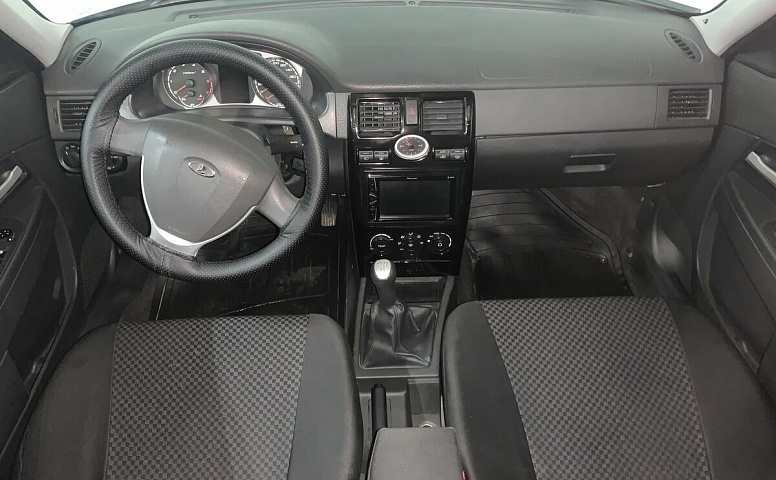 LADA (ВАЗ) 2170 1.6 MT (98 л.с.)