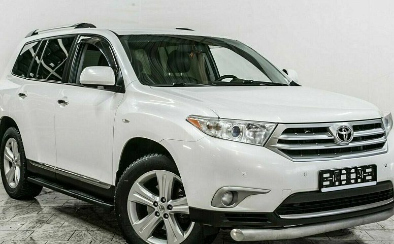 Toyota highlander