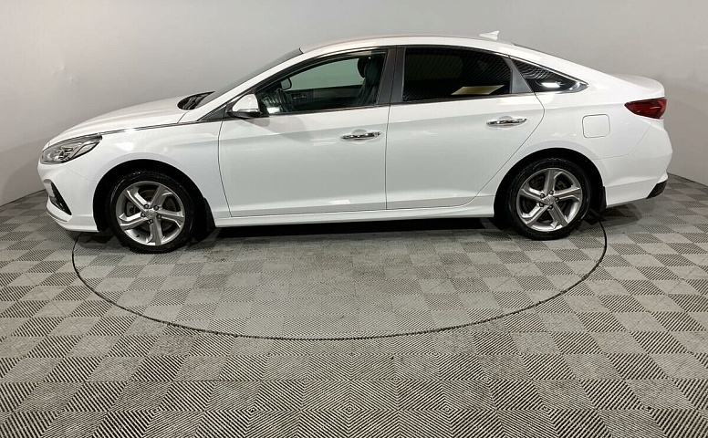 Hyundai Sonata 2.4 АКПП