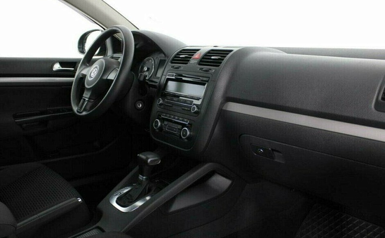 Volkswagen Jetta 1.6 Робот