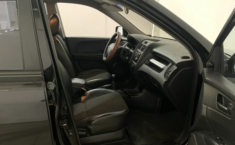 Kia SPORTAGE 2.0d MT (112 л.с.) 4WD