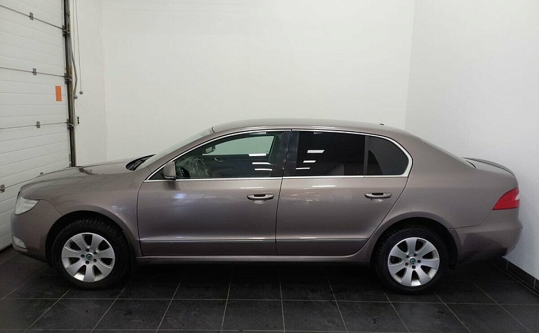 Skoda Superb II
