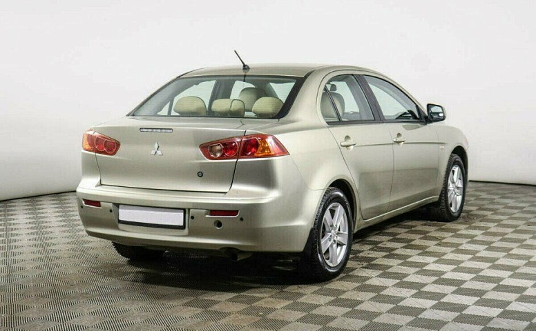 Mitsubishi Lancer 1.8 Вариатор
