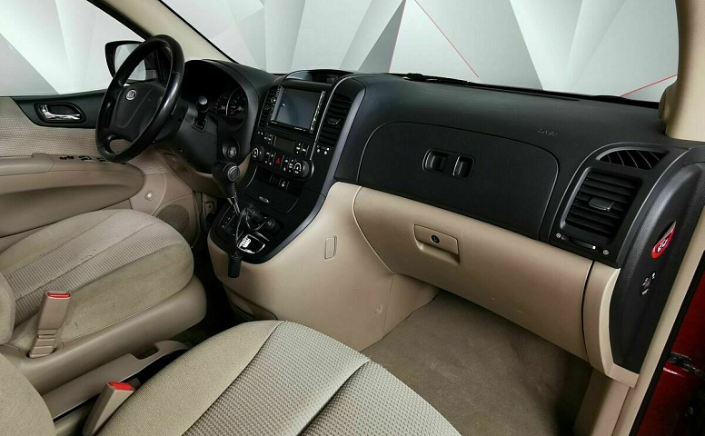 Kia Carnival 2.7 AT (186 л.с.) Красный
