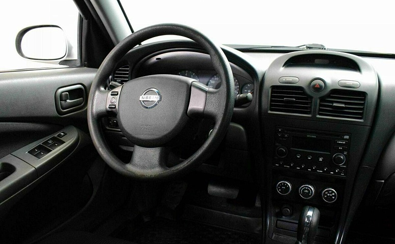 Nissan almera classic i