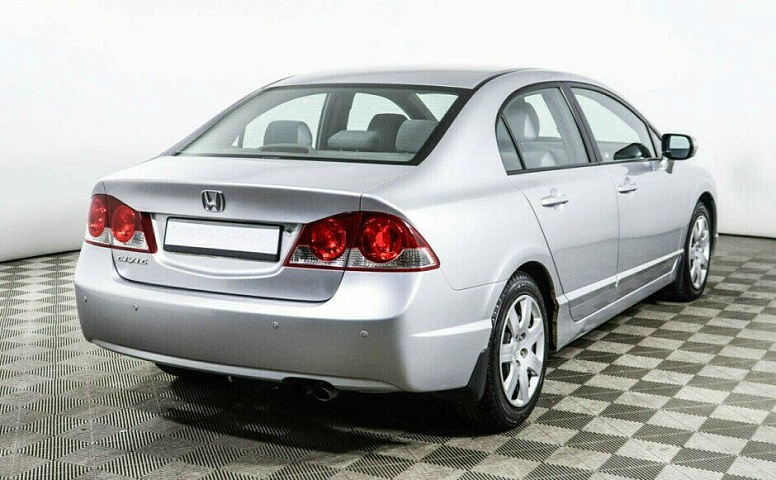 Honda Civic 1.8 Автомат