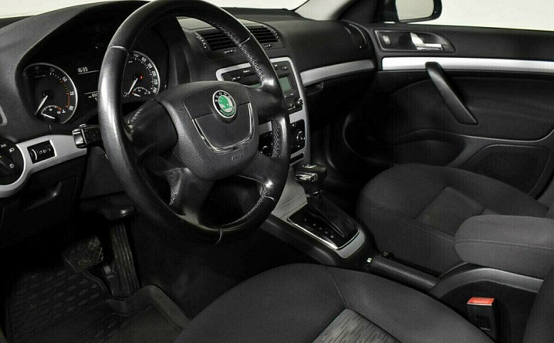 Skoda Octavia 1.6 Автомат