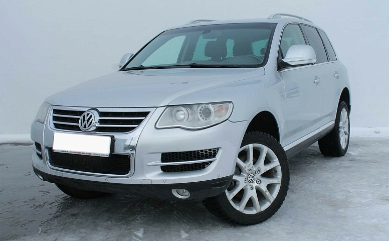 Volkswagen Touareg I Рестайлинг