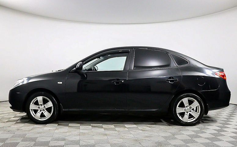 Hyundai Elantra 1.6 МКПП
