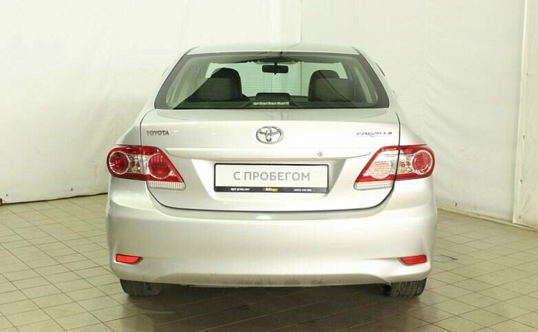 Toyota Corolla X (E140, E150) Рестайлинг
