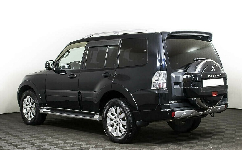 Mitsubishi Pajero IV