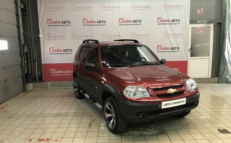 Chevrolet NIVA 1.7 MT (80 л.с.) 4WD