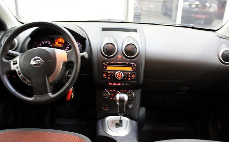 Nissan Qashqai I