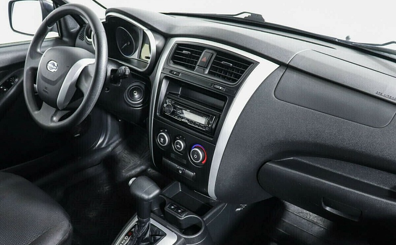 Datsun mi-do