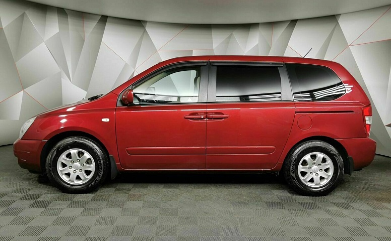 Kia Carnival 2.7 AT (186 л.с.) Красный