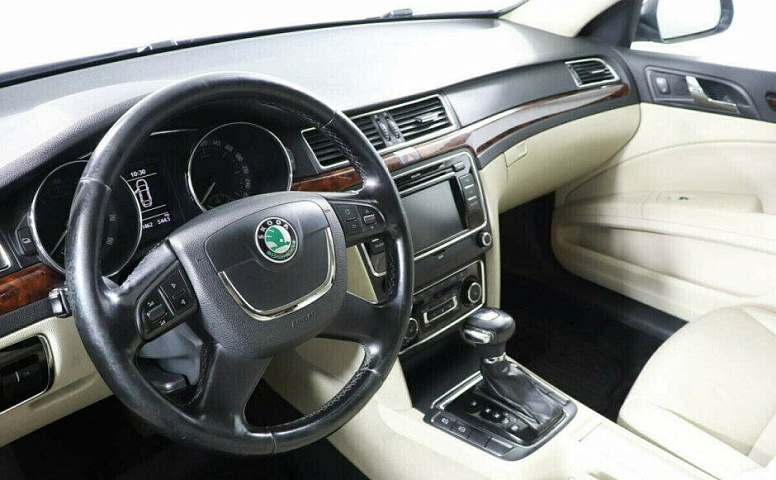 Skoda Superb 1.8 Автомат