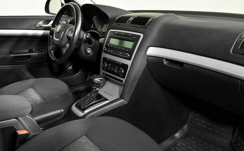 Skoda Octavia 1.6 Автомат