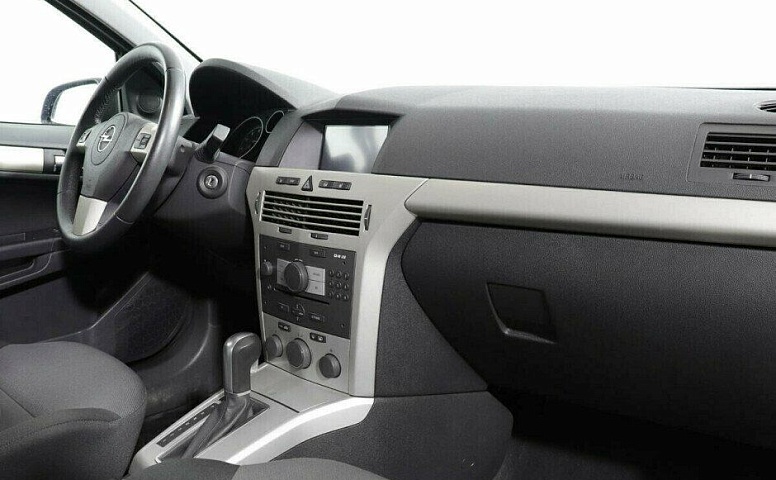 Opel Astra 1.8 Автомат