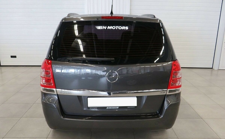 Opel Zafira B Рестайлинг