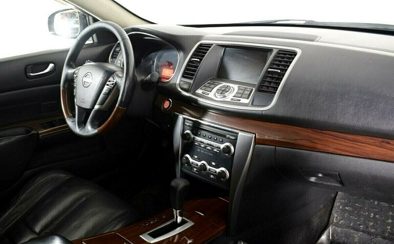 Nissan teana