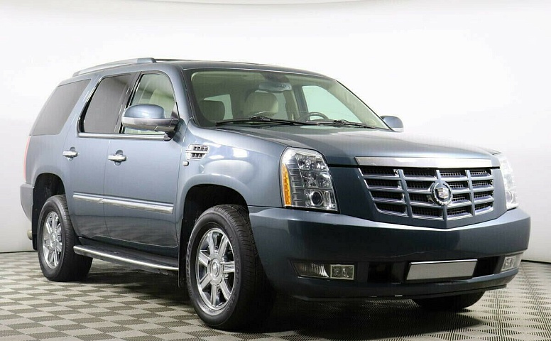 Cadillac Escalade III