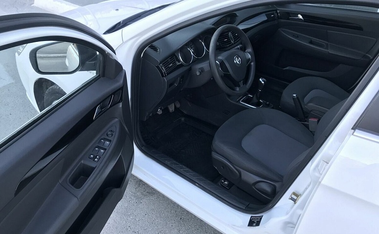 DongFeng S30 1.6 MT (117 л.с.)