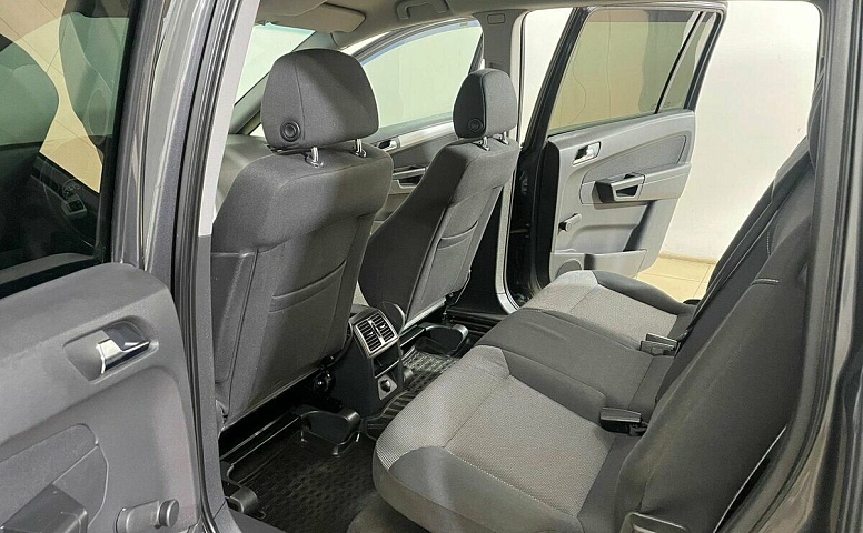 Opel Zafira B Рестайлинг