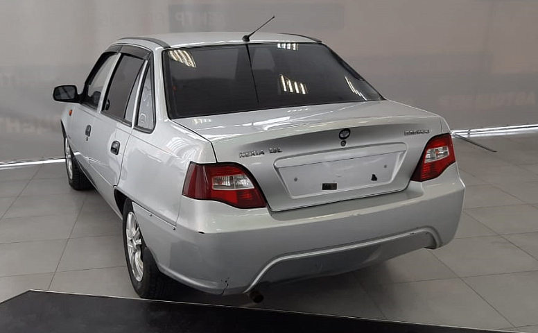 Daewoo NEXIA 1.6 MT (109 л.с.)