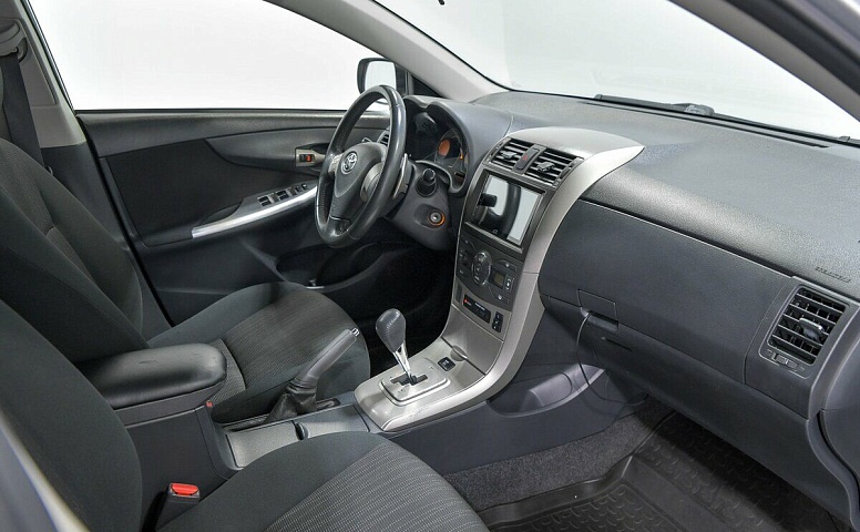 Toyota Corolla AMT X (E140, E150)