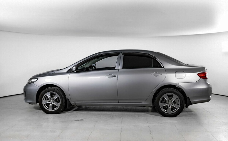 Toyota Corolla X (E140, E150) Рестайлинг