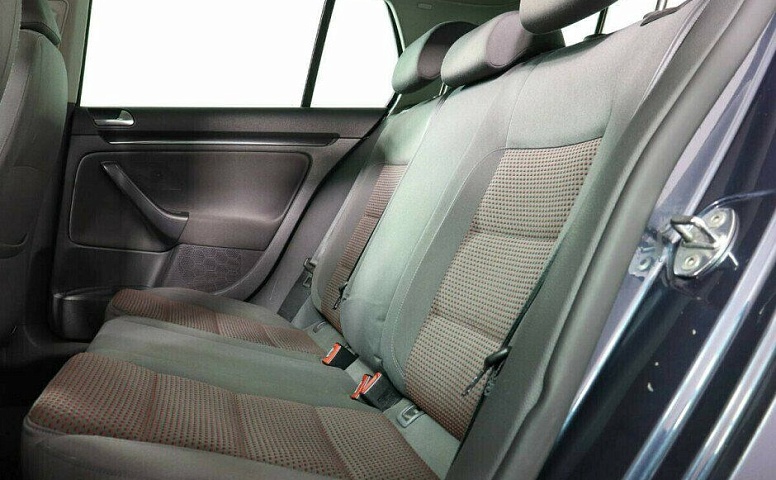 Volkswagen Golf 1.4 Робот