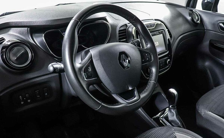 Renault kaptur cvt 2017 с пробегом 57 680 км