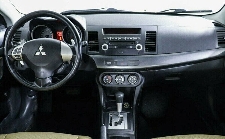 Mitsubishi Lancer 1.8 Вариатор