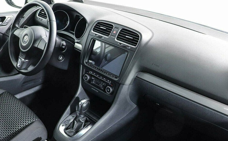 Volkswagen Golf 1.2 Робот