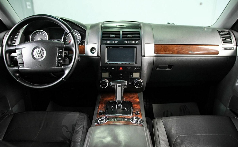 Volkswagen Touareg, 1 поколение, рестайлинг